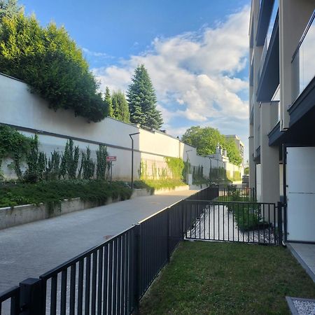 Dwa Jelonki, Ul Sciegiennego, Centrum, Garaz, Ogrodek Kielce Luaran gambar