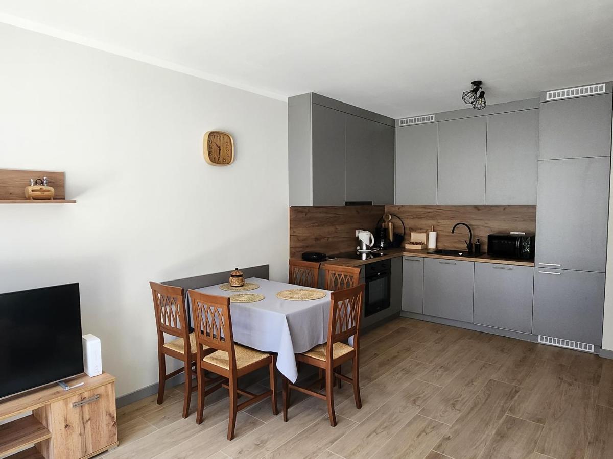 Dwa Jelonki, Ul Sciegiennego, Centrum, Garaz, Ogrodek Kielce Luaran gambar